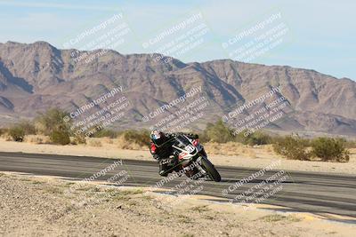 media/Nov-02-2025-CVMA (Sun) [[337aff29ab]]/Race 18-Supersport Middleweight/